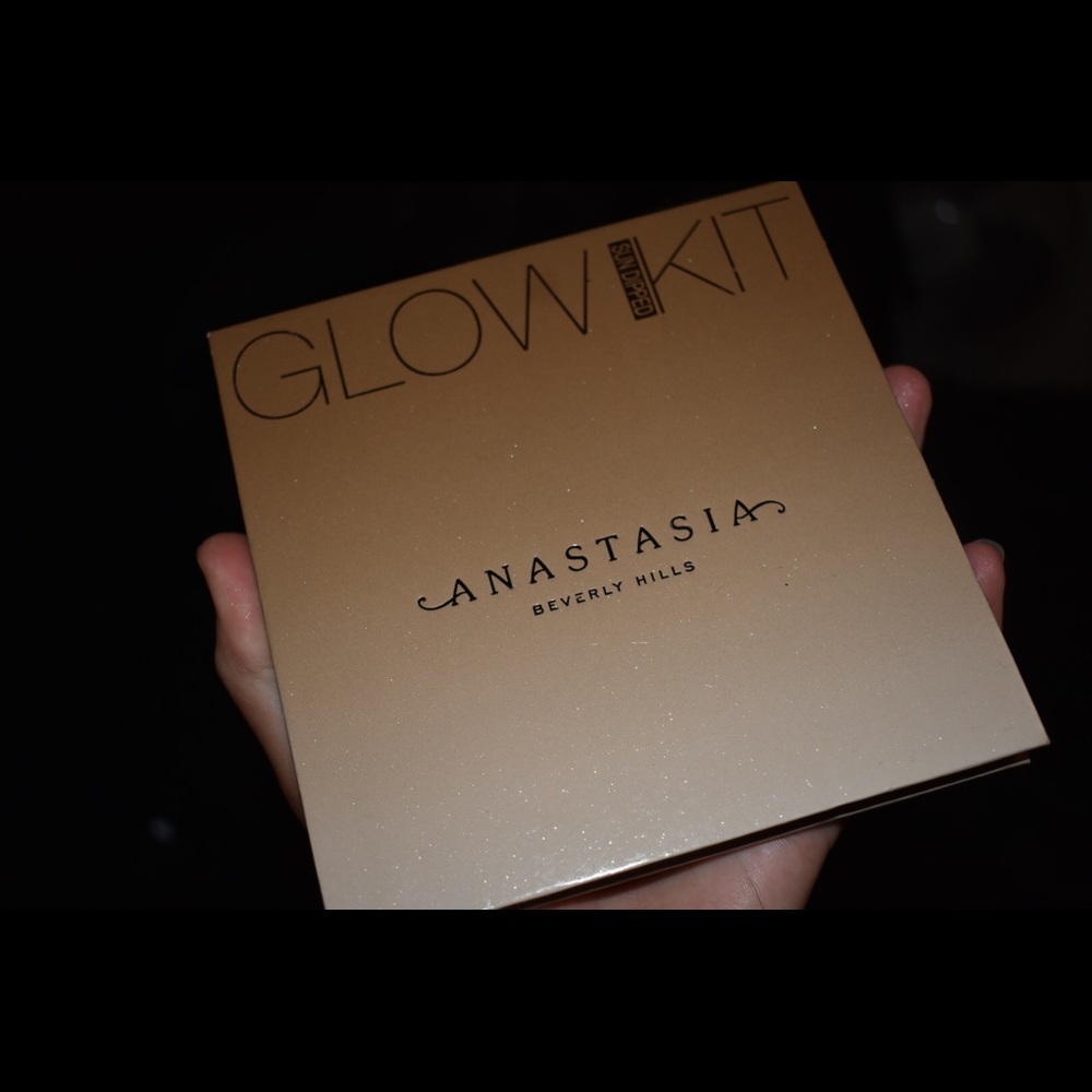 anastasia beverly hills  sun dipped glow kit